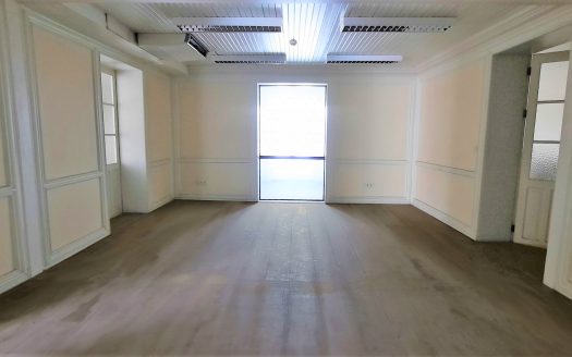 Sold Under Reservation – Aura Winkel