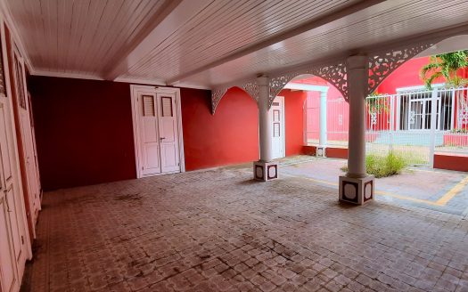 Sold Under Reservation – Aura Winkel